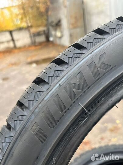 iLink Wintervorhut Stud II 225/40 R18 и 255/35 R18 96V