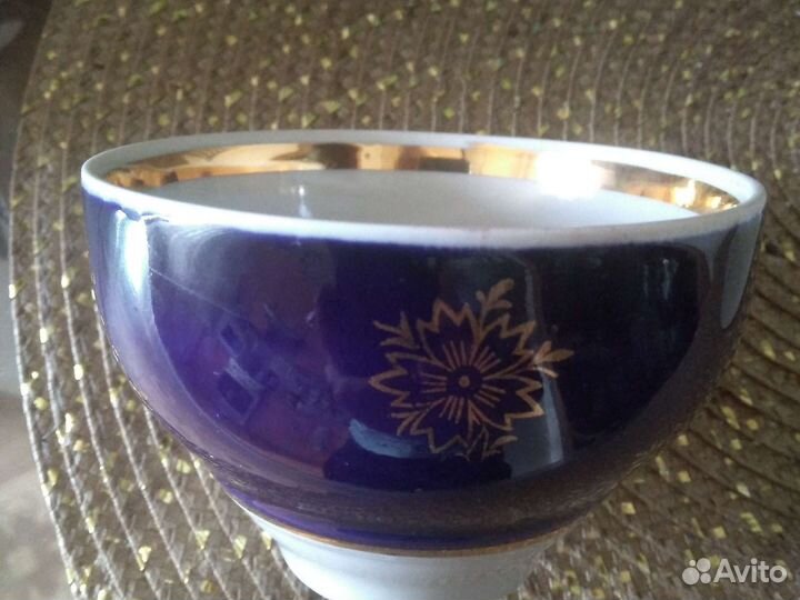 6 чашек с позолотой без блюдец