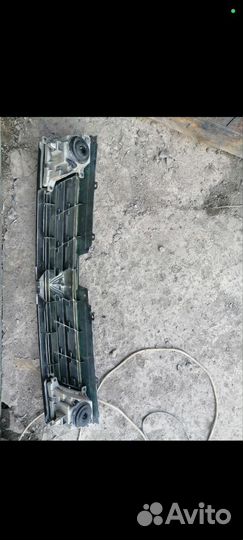 Решетка радиатора Toyota Vista SV30