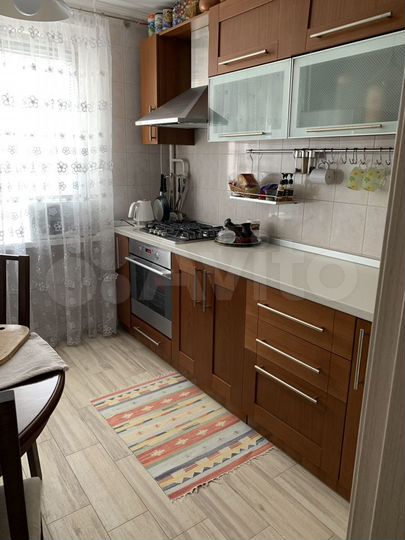 3-к. квартира, 60 м², 2/5 эт.
