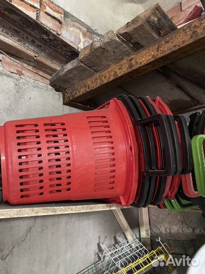 Ящики на колесах б/у