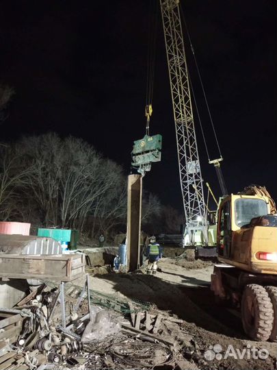 Полноповоротный экскаватор