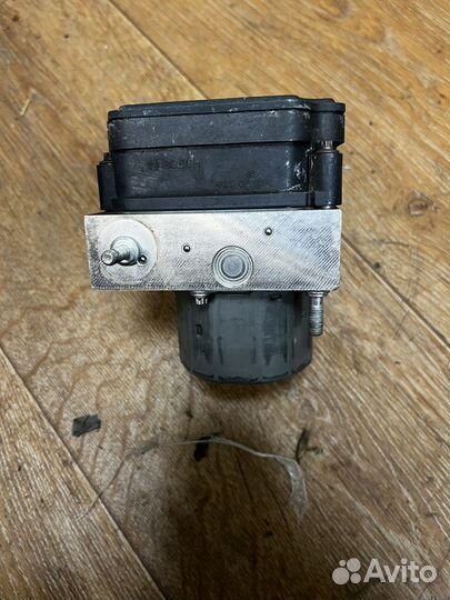 Блок ABS Toyota Camry 50 / 55 44540-33380