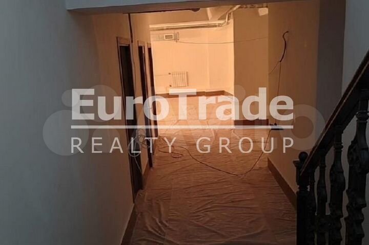 Сдам торговое помещение, 215 м²