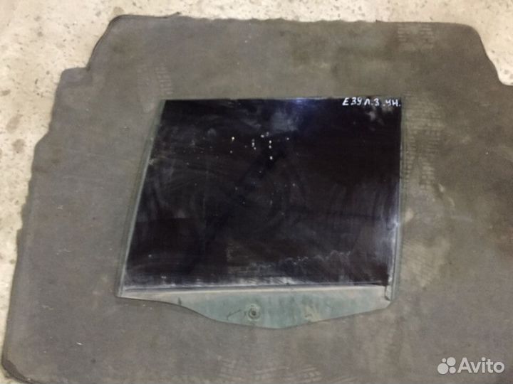 Стекло заднее левое BMW 5 E39 touring