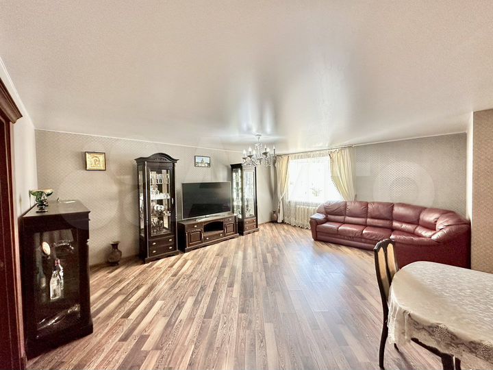 3-к. квартира, 111,8 м², 5/12 эт.