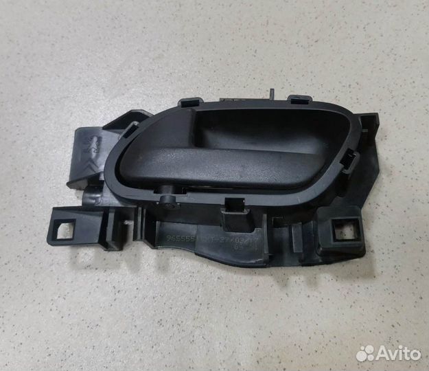 Ручка двери внутренняя левая Peugeot Expert III