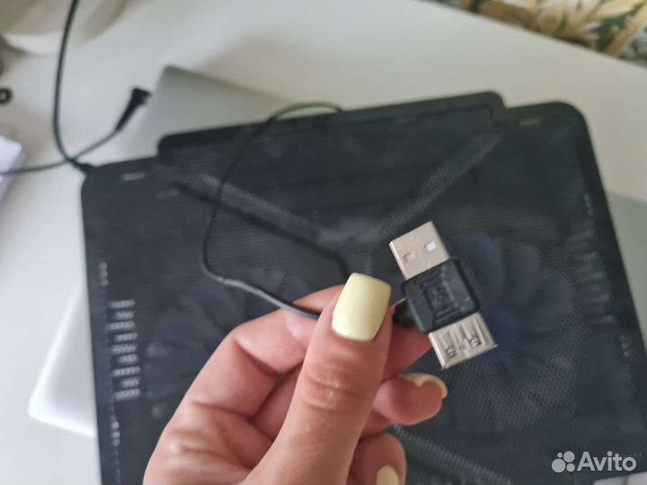 Подставка с охлаждением для ноутбука