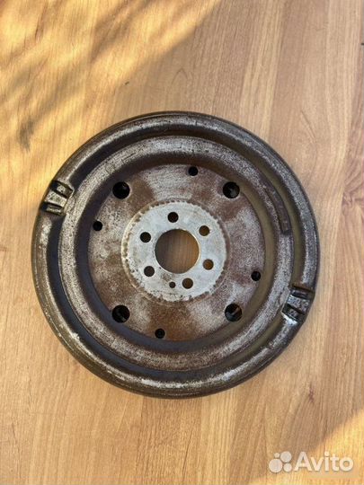 Маховик Volkswagen Golf 5