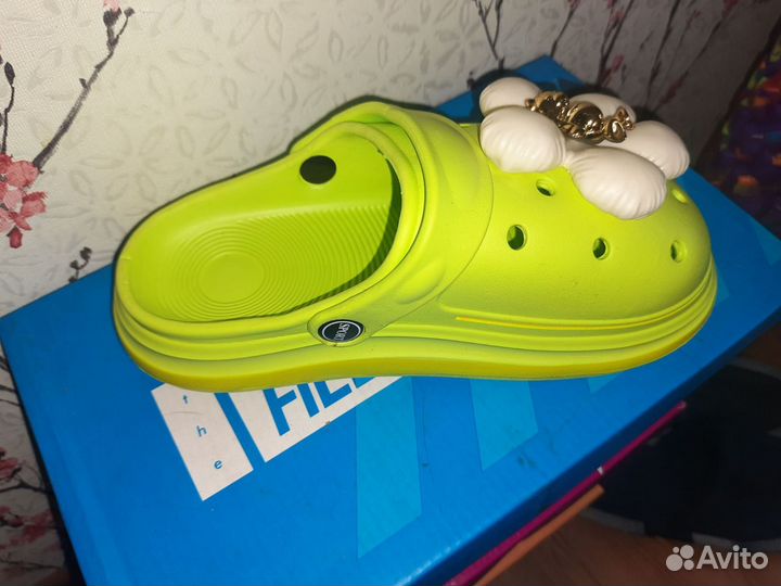 Crocs, пляжные тапочки, шлепки