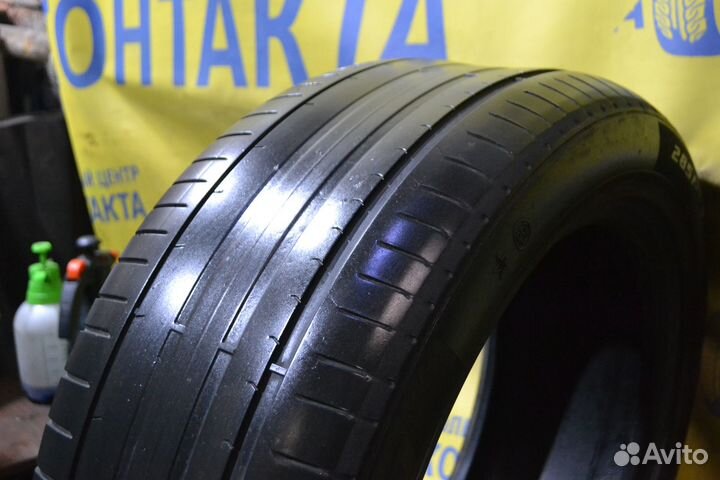 Pirelli P Zero PZ4 285/45 R21