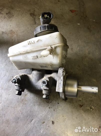 Гтц цилиндр тормоза Renault Logan Sandero Largus