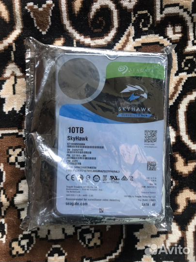 Seagate skyhawk 10TB HDD