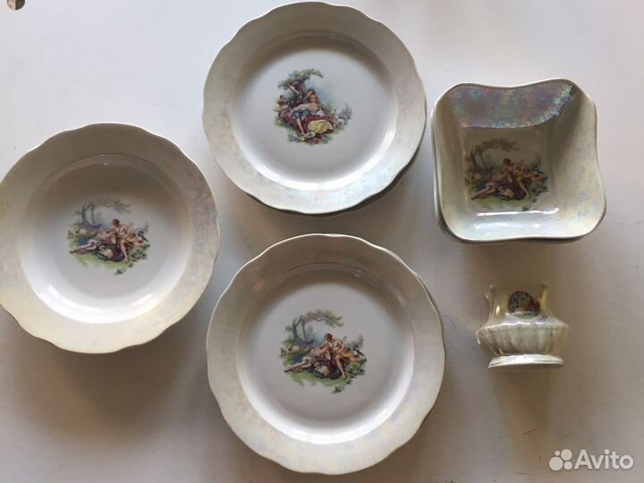 Посуда, тарелки из сервиза Мадонна