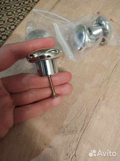 Мебельные ручки