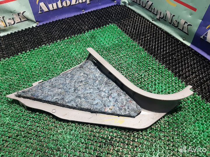 Обшивка стойки передней нижняя левая Mitsubishi Pajero Sport