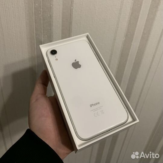 iPhone Xr, 64 ГБ