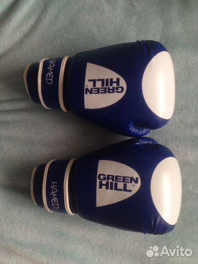 Боксёрские перчатки, боксёрский шлем