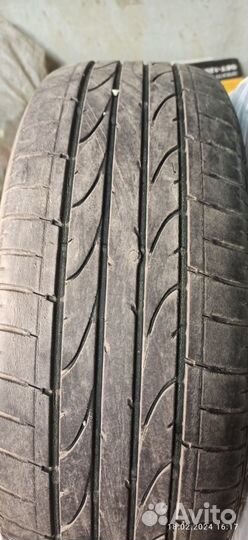 Bridgestone Dueler H/P 215/60 R17