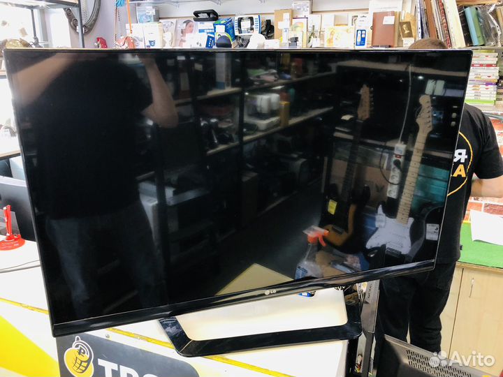 Телевизор 3D LED LG 42LM640T