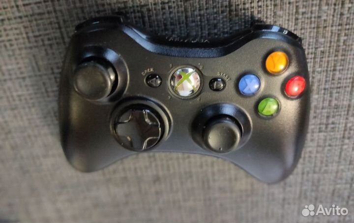 Xbox 360 Slim + Kinect + диски