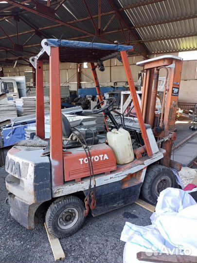 Погрузчик вилочный Toyota бу
