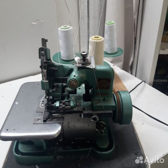 Оверлок для швейной машины