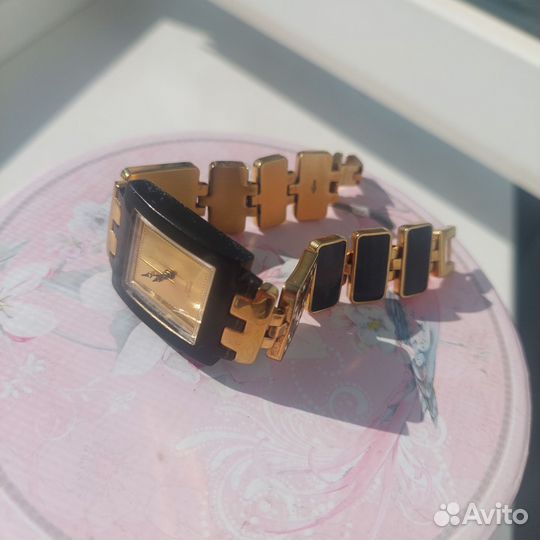 Часы swatch женские