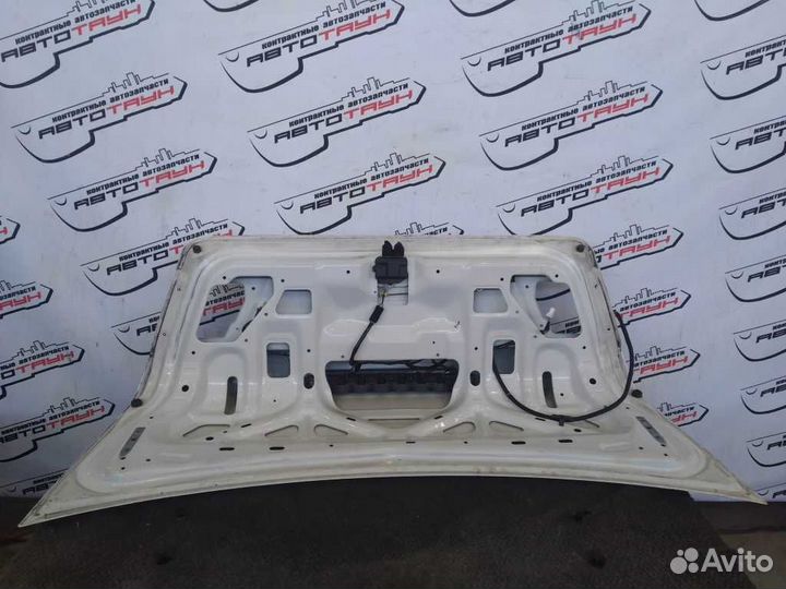 Крышка багажника nissan pulsar EN15 FN15 FNN15 HN1