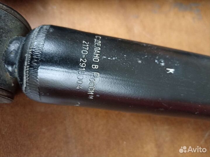 Задние амортизаторы це - на указана за обе