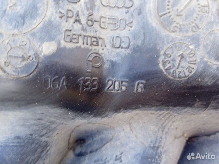 Коллектор впускной Skoda Octavia A4 1.6 AKL