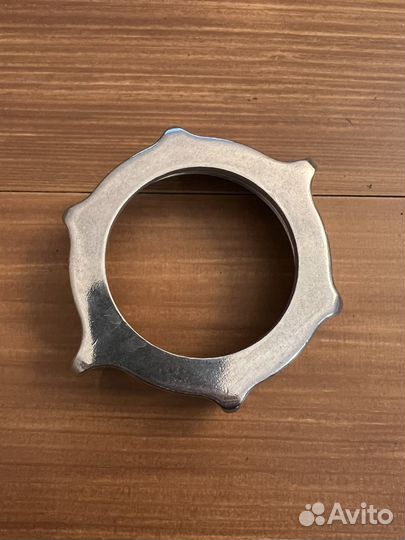 Гайка к корпусу шнека для мясорубки Braun 1100