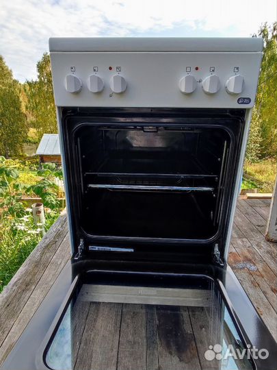 Плита электрическая стеклокерамика б/у