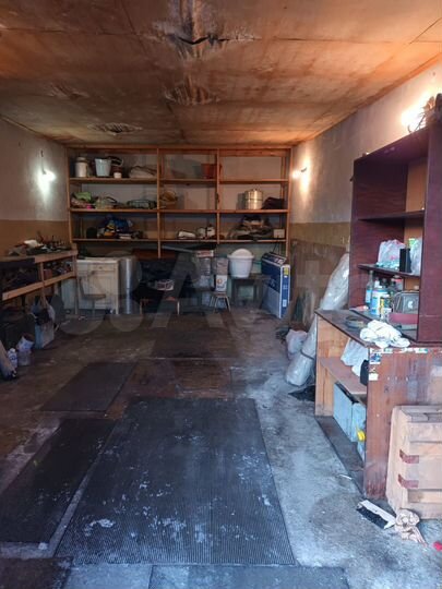 Гараж, > 30 м²