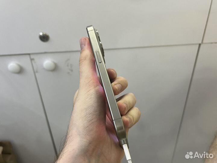 iPhone 15 Pro, 256 ГБ