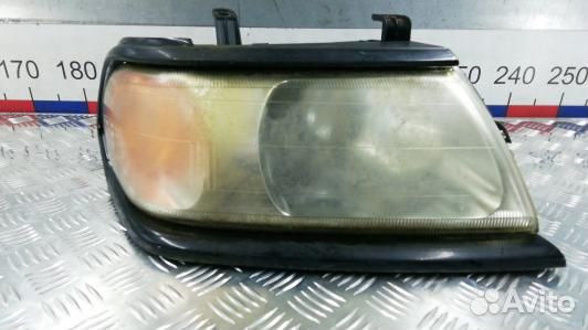 Фара правая mitsubishi pajero sport 1 (TEA23MU01)
