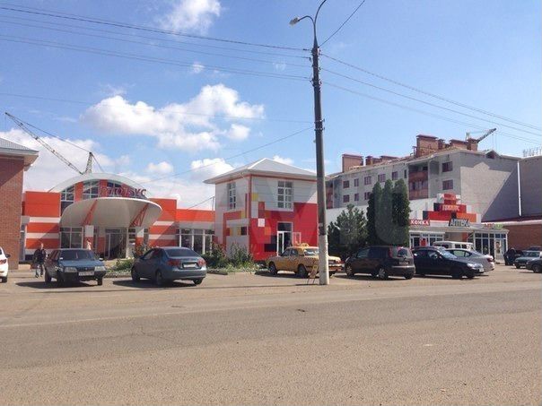 Торговые и офисные помещения