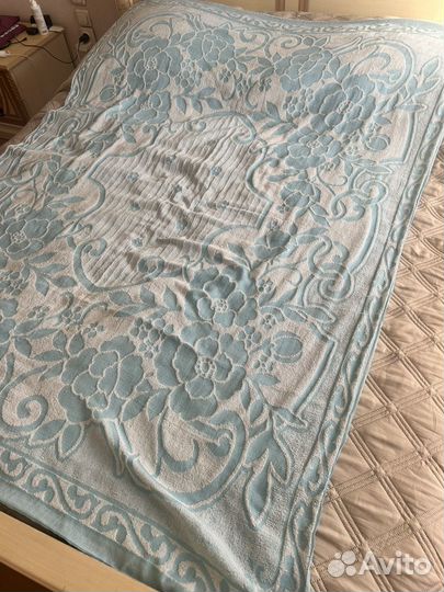 Покрывало махровое 200х150