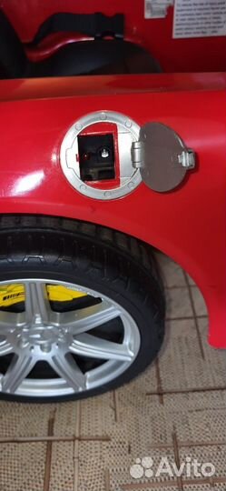 Детская машина электромобиль