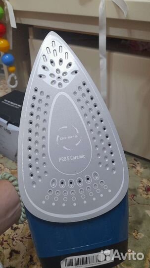 Утюг Polaris новый 3033