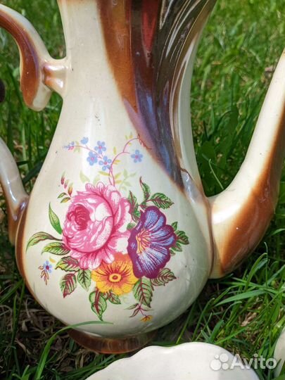 Сервиз чайный -кофейный