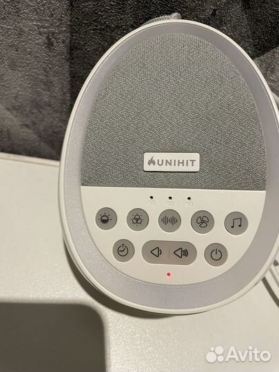 Ночник с белым шумом