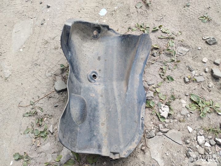 Подкрылок задний левый LADA Xray cross