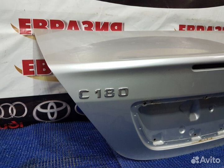 Крышка багажника Mercedes-Benz C-Class W203 111951