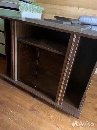 Тумба под телевизор угловая