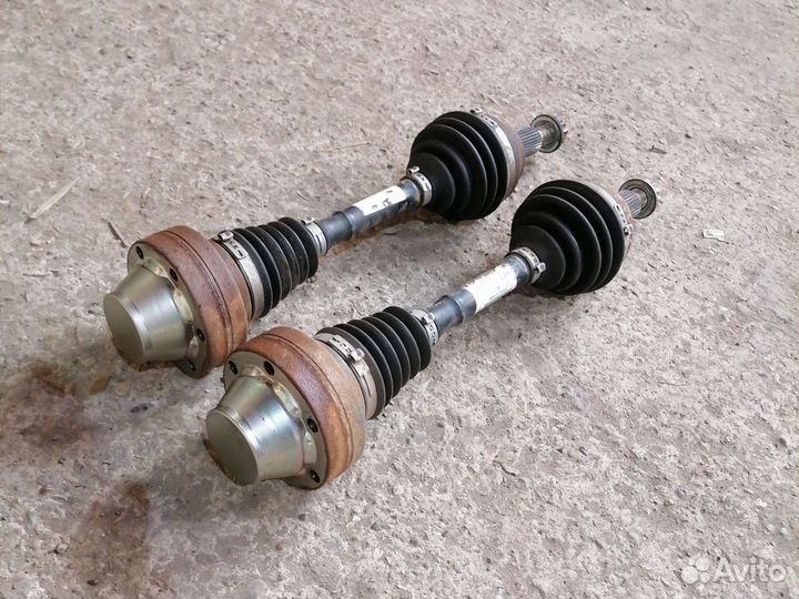 Полуось привод передний Audi Q7 4L