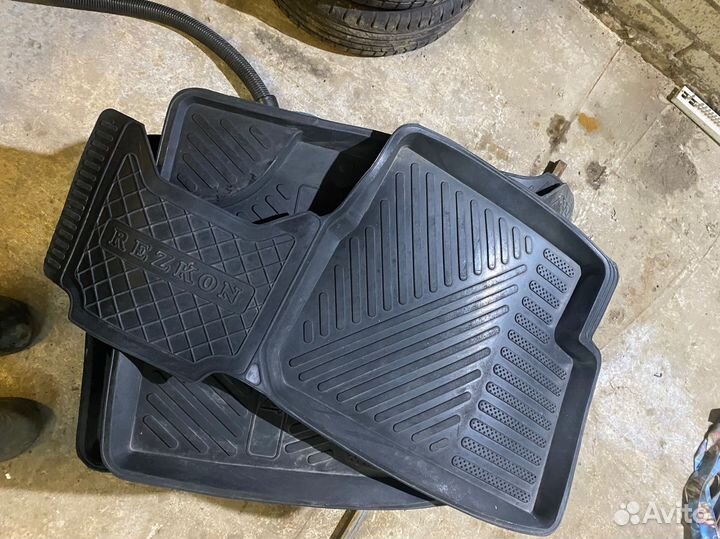 Резиновый коврики kia spectra