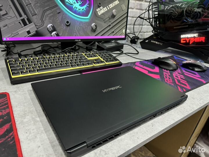 Игровой ноутбук Hyper PC Play 17