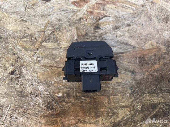 Кнопка блокировки окон Renault Sandero Stepway