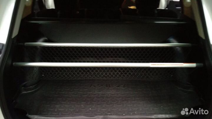 Сетка и шторка в багажник на raf4 2016